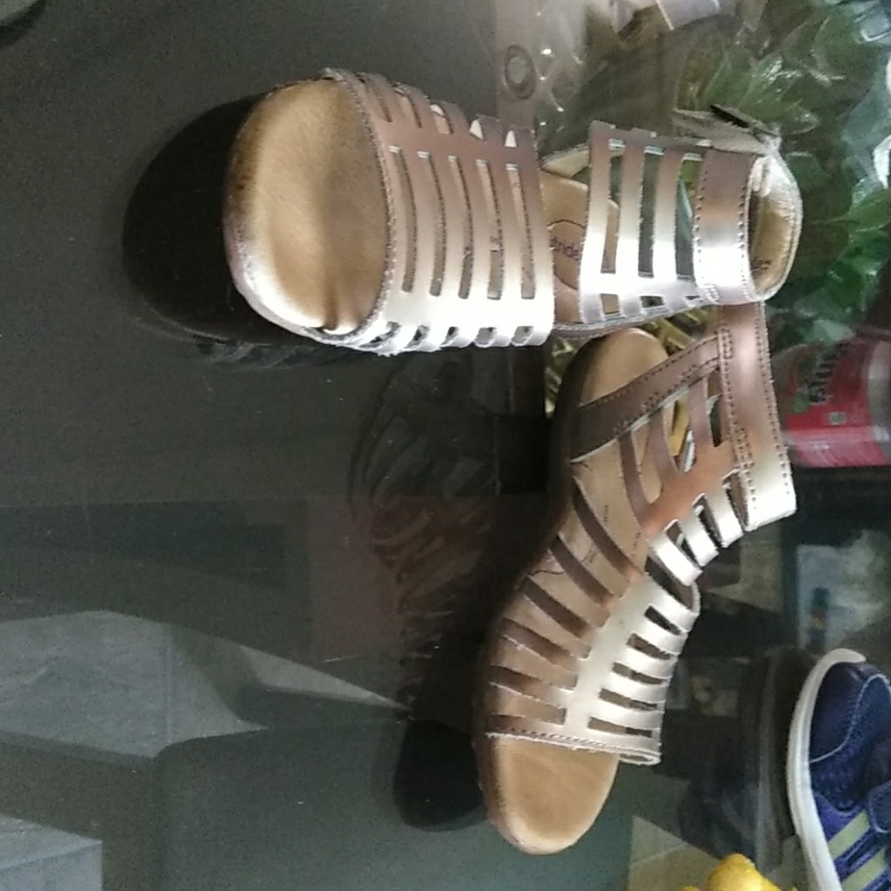 Stride rite sandals
